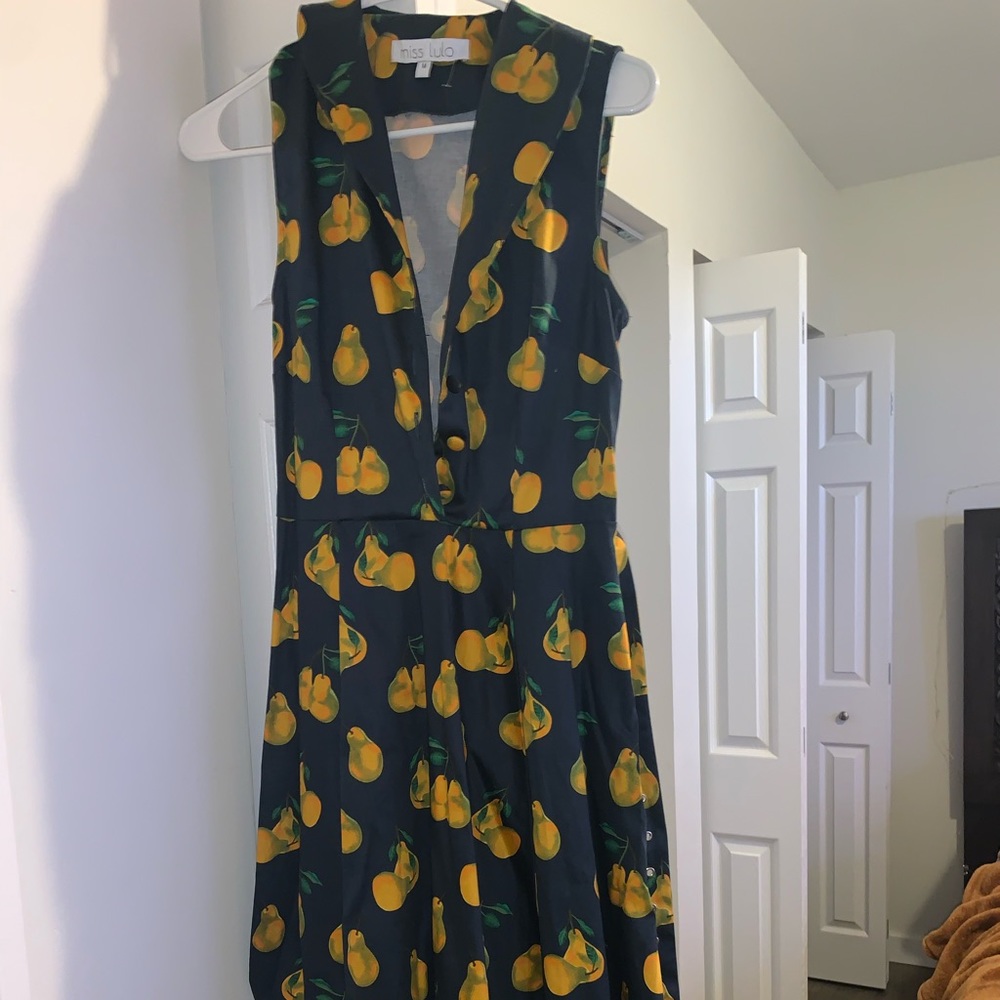 Miss Lulo Collared Dress